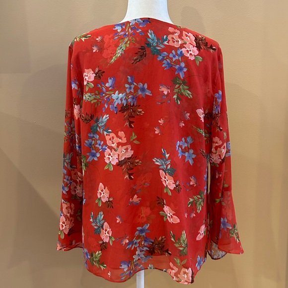 Sold~Cabi Devoted Blouse Red Floral Bell Sleeves Multi Color Layered Top, Size L - Picture 6 of 9